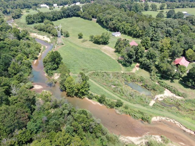 6645 Piney River Rd, N, Bon Aqua, TN 37025