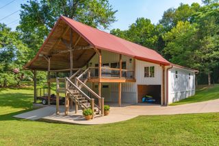 6645 Piney River Rd, N, Bon Aqua, TN 37025