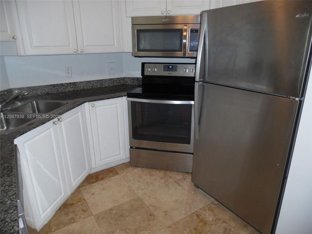 8911 Collins Ave 1102, Surfside, FL 33154