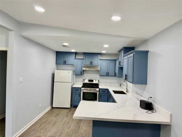 3304 Tanglebriar Drive, Pasadena, TX 77503