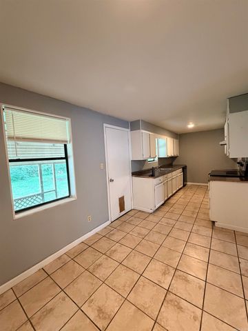 226 Walden, Benton, AR 72015