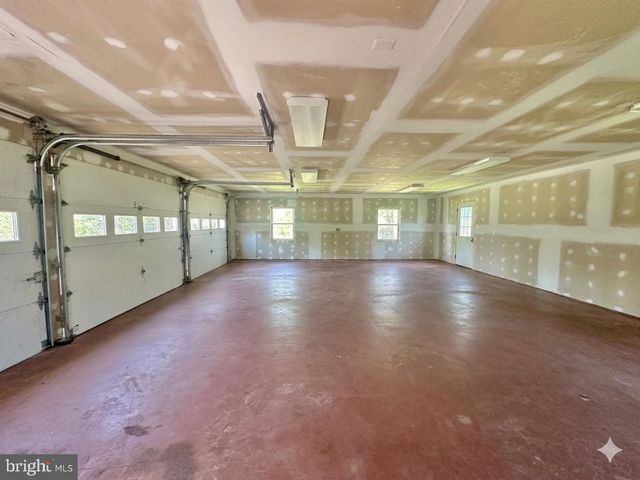 703 KENTLAND DR, Great Falls, VA 22066