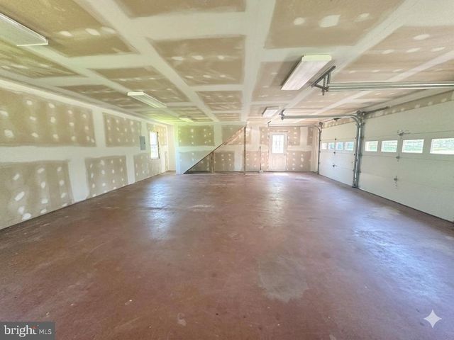 703 KENTLAND DR, Great Falls, VA 22066