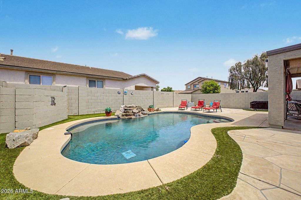196 E GOLD DUST Way, San Tan Valley, AZ 85143 — photo 3