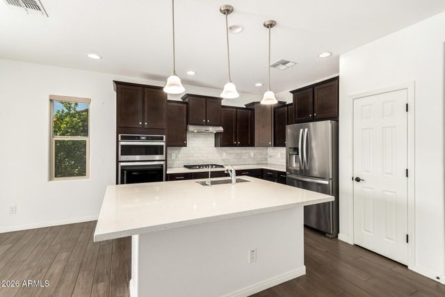 17987 W REDWOOD Lane, Goodyear, AZ 85338