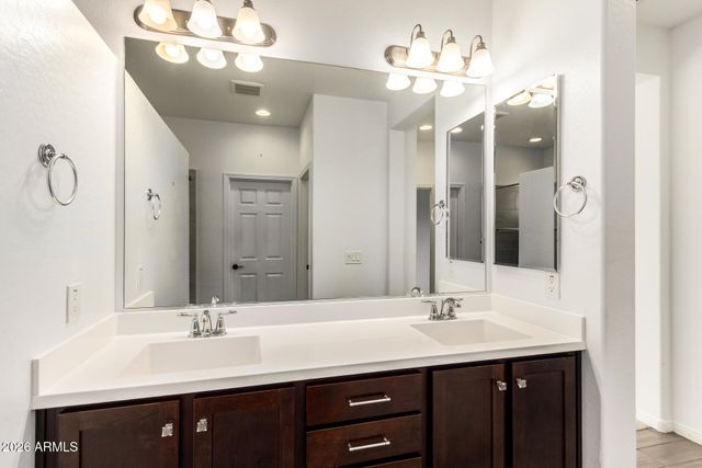 17987 W REDWOOD Lane, Goodyear, AZ 85338