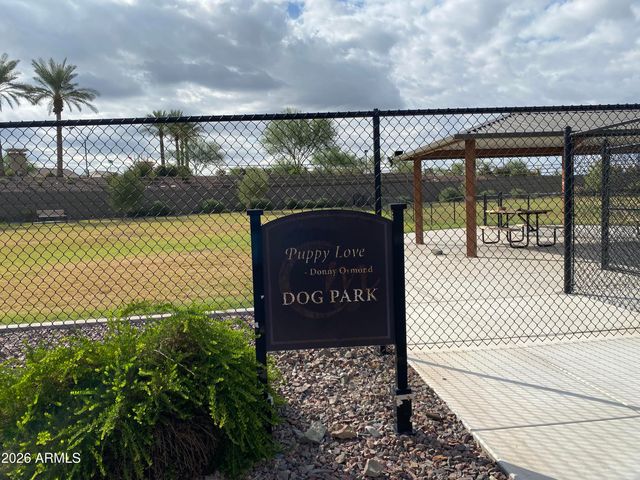 17987 W REDWOOD Lane, Goodyear, AZ 85338