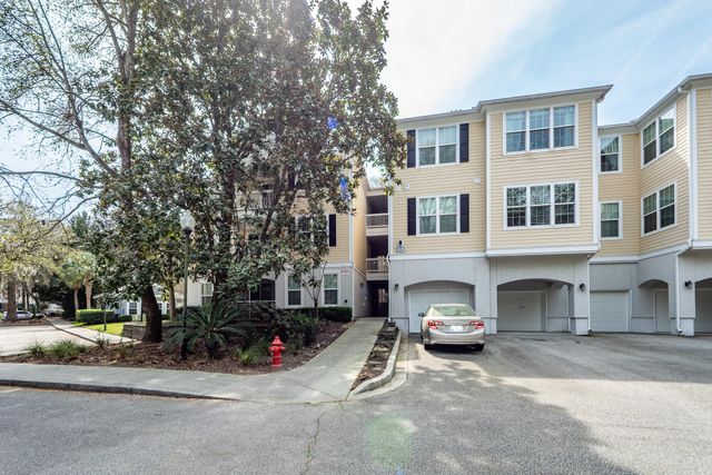 60 Fenwick Hall Allee Alley Apt 735, Johns Island, SC 29455