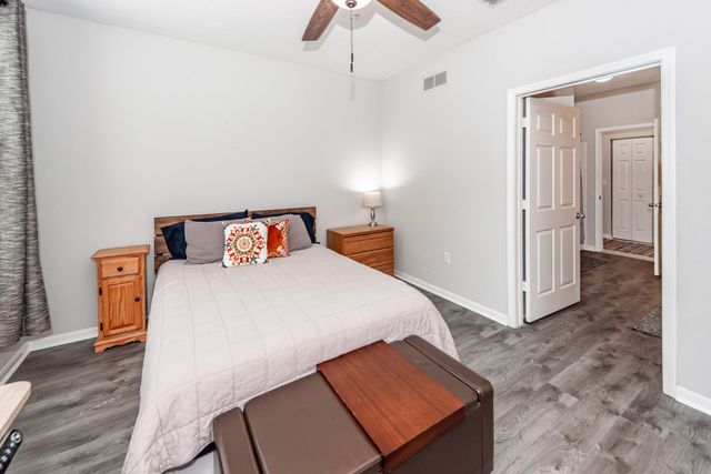 60 Fenwick Hall Allee Alley Apt 735, Johns Island, SC 29455