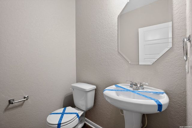 2038 Rhesus Vw, San Antonio, TX 78245