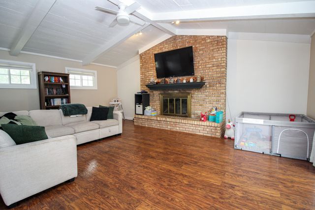 10577 S Sprinkle Road, Pavilion Twp, MI 49097