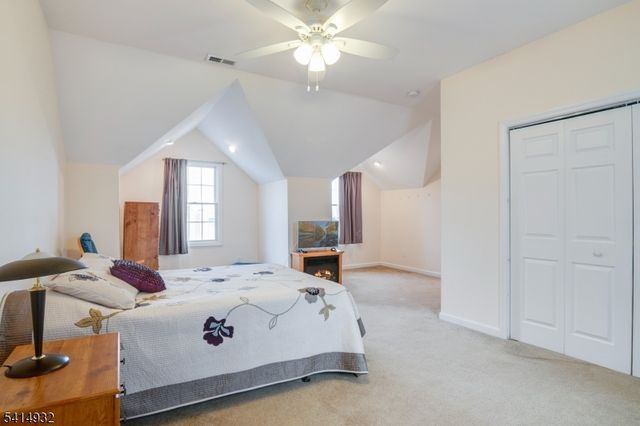 36 Harrison St, Nutley Twp., NJ 07110
