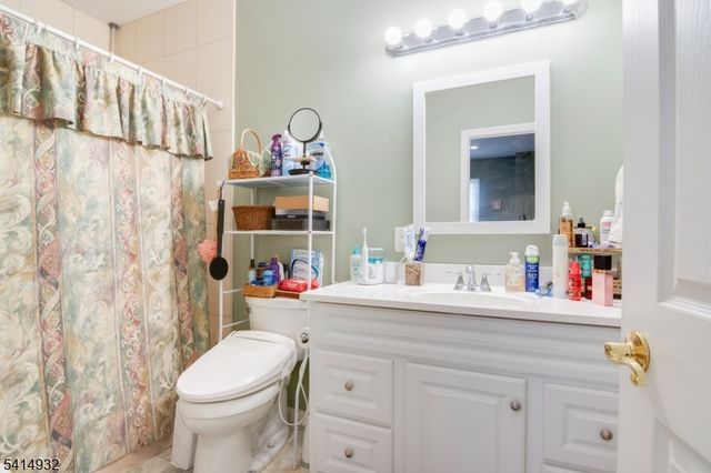 36 Harrison St, Nutley Twp., NJ 07110