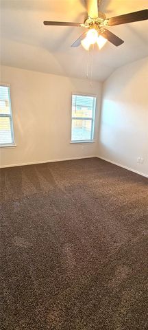 172 Pivot DR, Taylor, TX 76574