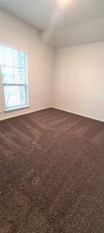 172 Pivot DR, Taylor, TX 76574
