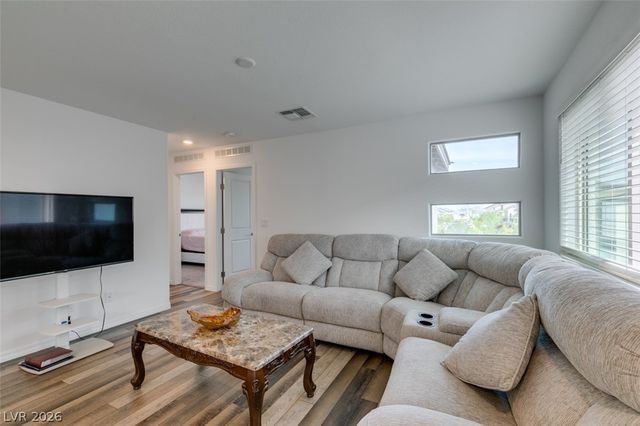 10347 Restless River Street, Las Vegas, NV 89141