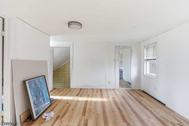 19 Thatcher Rd, Kingwood Twp., NJ 08825