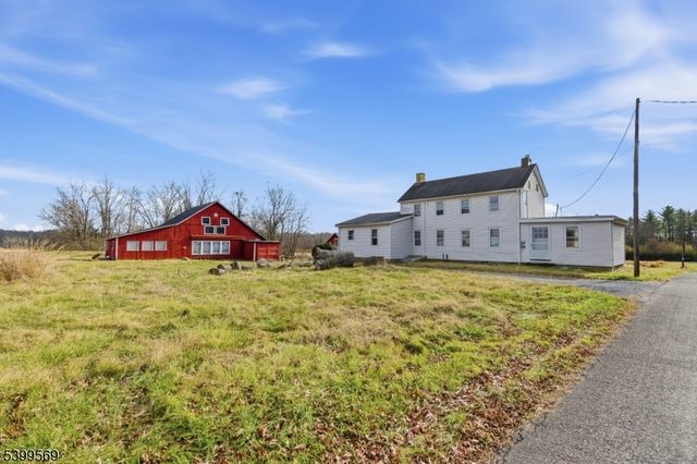 19 Thatcher Rd, Kingwood Twp., NJ 08825