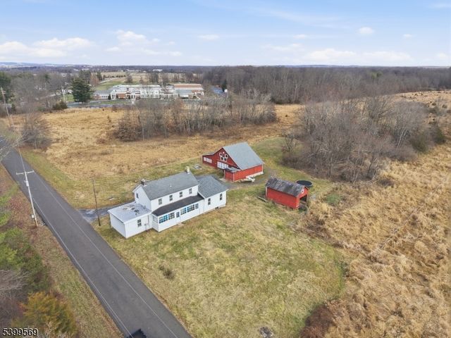 19 Thatcher Rd, Kingwood Twp., NJ 08825