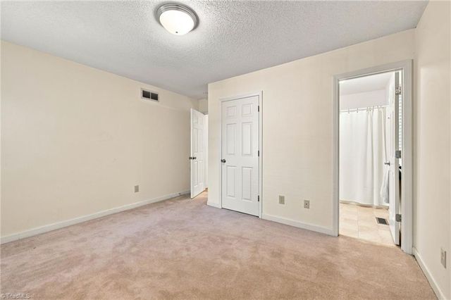413 Hollinswood Avenue, Winston-salem, NC 27103