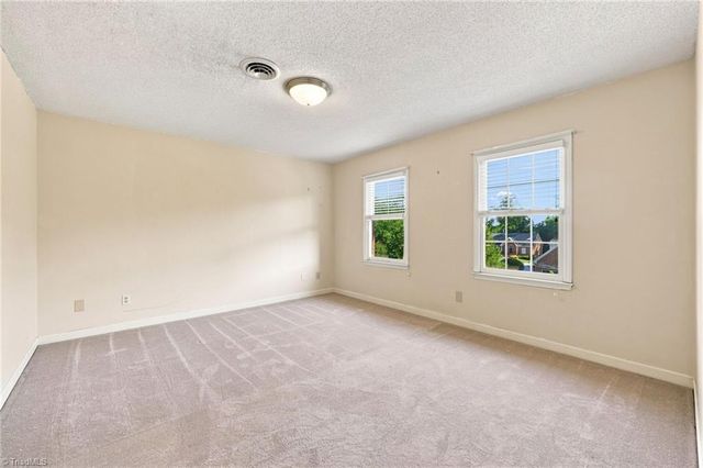 413 Hollinswood Avenue, Winston-salem, NC 27103