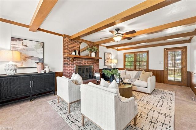 413 Hollinswood Avenue, Winston-salem, NC 27103