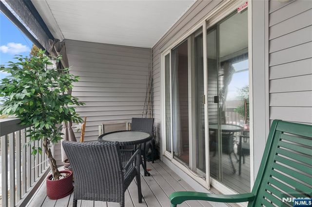 15 Boulder Run Road, Paterson, NJ 07501