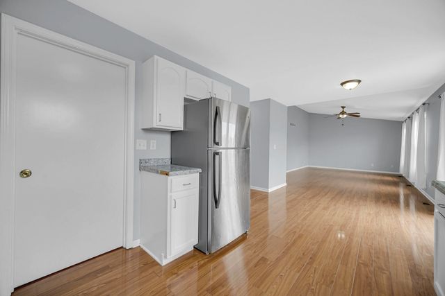 8547 E 123rd Place, Crown Point, IN 46307