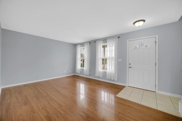 8547 E 123rd Place, Crown Point, IN 46307