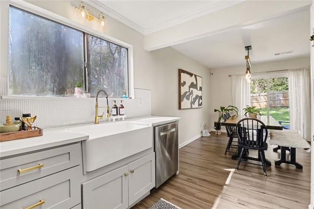 1370 Terramont Drive, Roswell, GA 30076