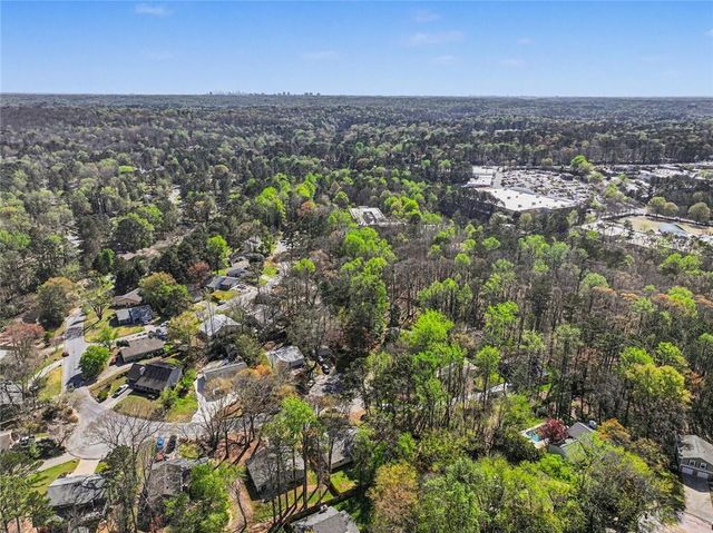 1370 Terramont Drive, Roswell, GA 30076