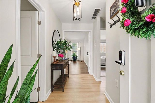 1370 Terramont Drive, Roswell, GA 30076