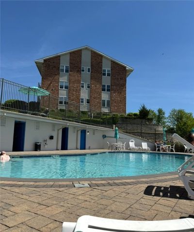 25 Bullocks Point Avenue 5C, East Providence, RI 02915