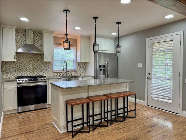 220 Widmer Ave., Lower Burrell, PA 15068