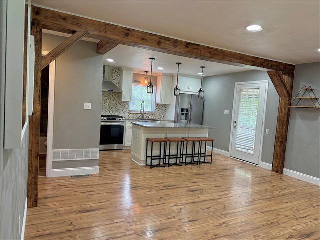 220 Widmer Ave., Lower Burrell, PA 15068