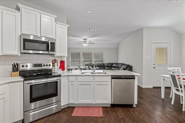 208 Sunny Corner Road, Royse City, TX 75189