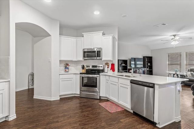 208 Sunny Corner Road, Royse City, TX 75189