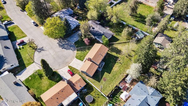 407 E BUTTERCUP LN, Coeur D'alene, ID 83815