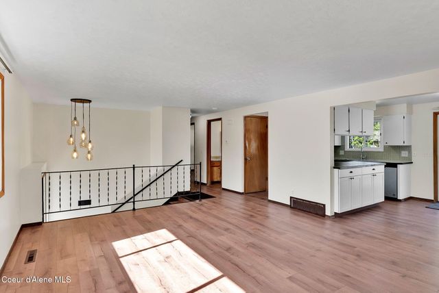 407 E BUTTERCUP LN, Coeur D'alene, ID 83815