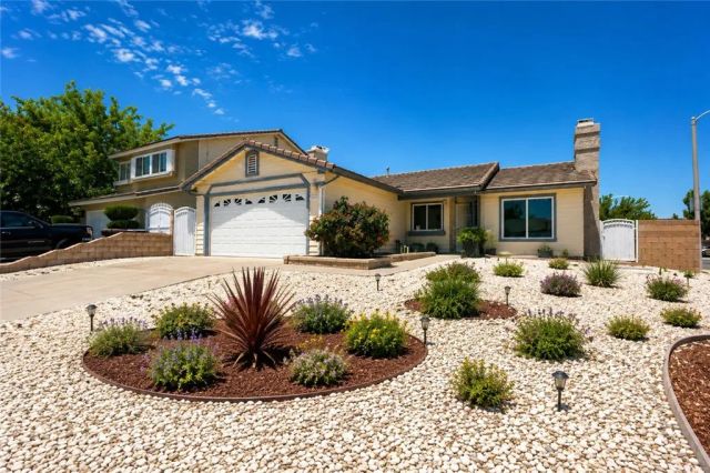 2101 Forry Street, Lancaster, CA 93536