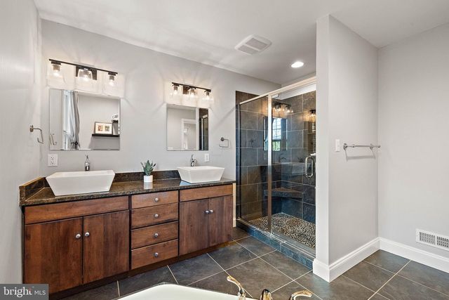 807 PRINCETON RD, Wilmington, DE 19807