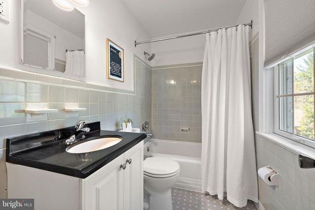 807 PRINCETON RD, Wilmington, DE 19807