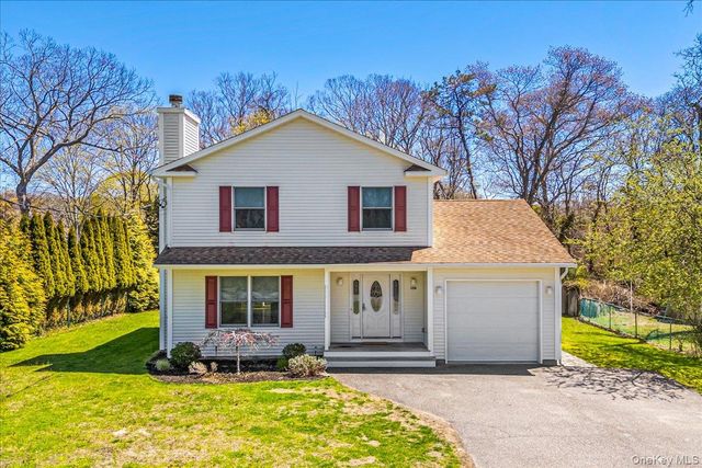 15A Sherman Avenue, Hampton Bays, NY 11946