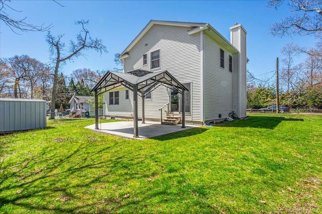 15A Sherman Avenue, Hampton Bays, NY 11946