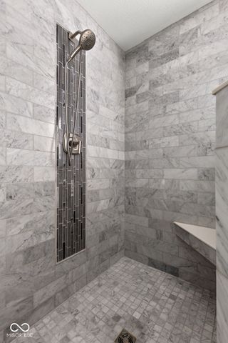 4289 Honeysuckle Lane, Zionsville, IN 46077
