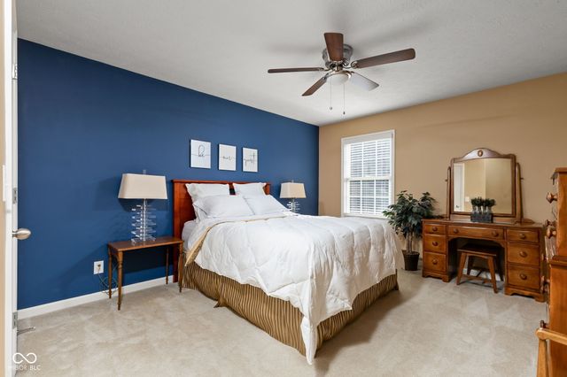4289 Honeysuckle Lane, Zionsville, IN 46077