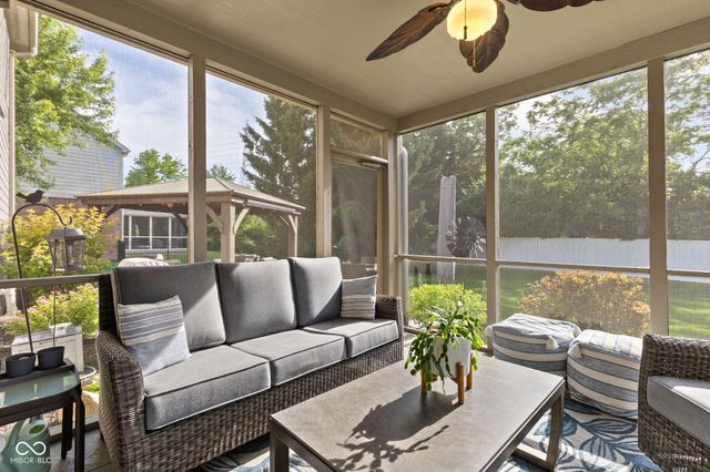 4289 Honeysuckle Lane, Zionsville, IN 46077
