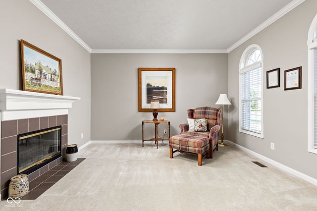 4289 Honeysuckle Lane, Zionsville, IN 46077