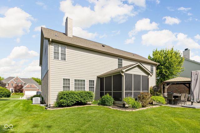 4289 Honeysuckle Lane, Zionsville, IN 46077