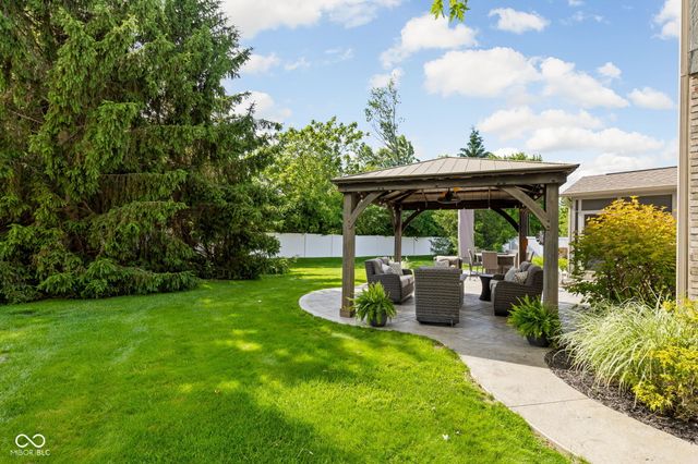4289 Honeysuckle Lane, Zionsville, IN 46077